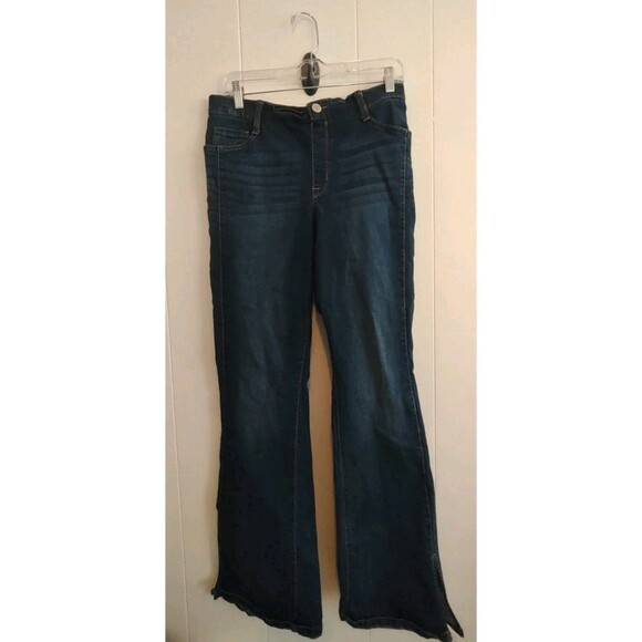 Bandolino Pull On Elastic Waist Boho 70s Retro Flared Side Slit Jeans Size 12 - Picture 1 of 7
